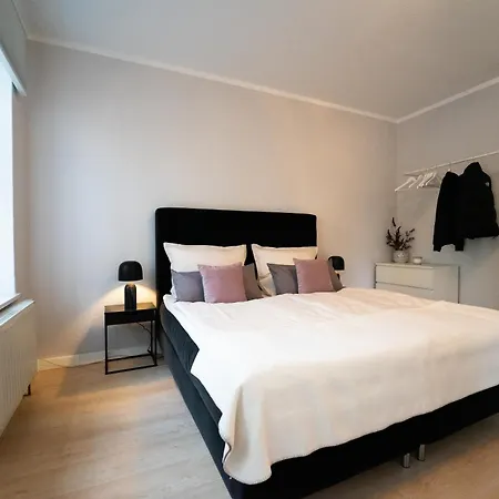Charles & Kaetchen Living Gohlis Leipzig